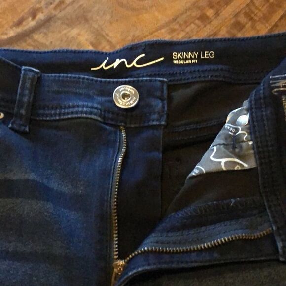 INC Denim Skinny Leg Regular Fit High Rise Jeans-black velvet stripe-Size 6 - Picture 7 of 9